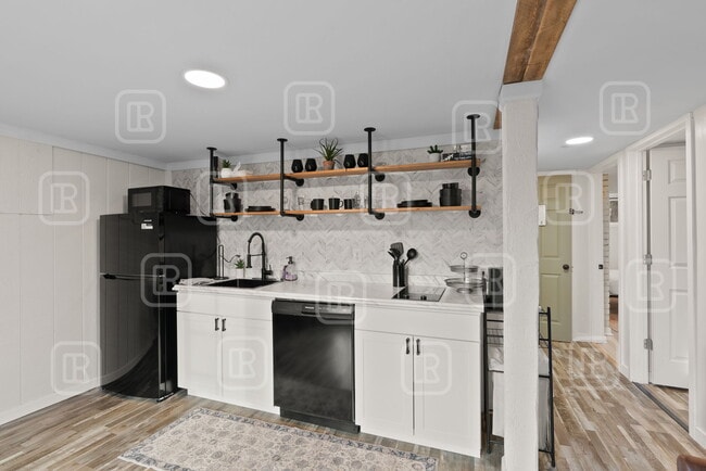 property at 3903 N Jefferson St