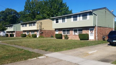 1965 E 42nd St in Lorain, OH - Building Photo - Building Photo