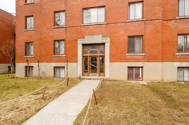 3345 Barclay Av in Montréal, QC - Building Photo - Building Photo