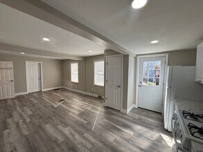1316 S Meadow St in Allentown, PA - Building Photo - Building Photo