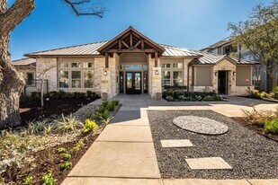 Citizen & Oake Apartments