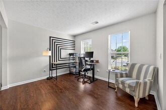 9899 Vista Cir in Union City, GA - Building Photo - Building Photo