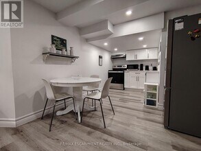 3443 Drummond Rd in Mississauga, ON - Building Photo - Building Photo