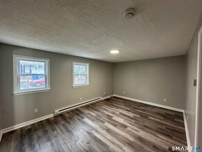 197 Central Ave in Norwich, CT - Building Photo - Building Photo