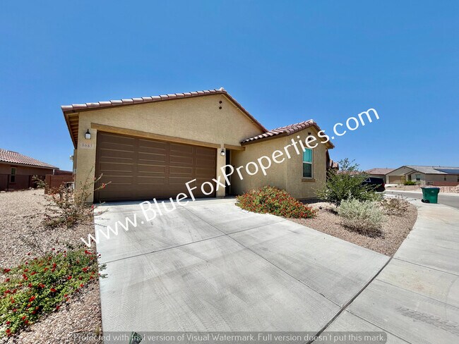 8683 N Calle La Canoa in Oro Valley, AZ - Foto de edificio - Building Photo
