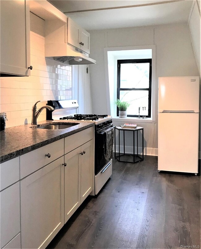 46 Voorhis Ave in Nyack, NY - Building Photo - Building Photo