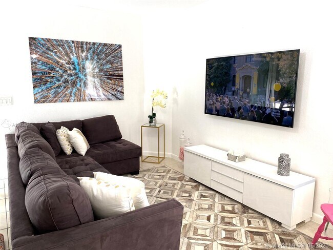 4615 N Miami Ave-Unit -U in Miami, FL - Building Photo - Building Photo