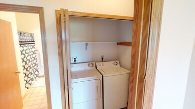 2899 Mickelson Pky in Fitchburg, WI - Building Photo - Building Photo