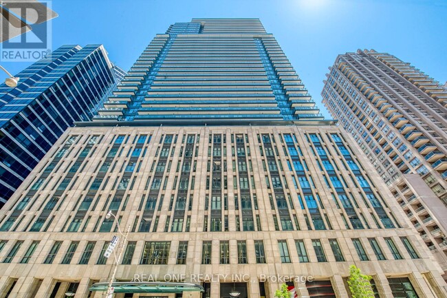 955-3955 Bay St.