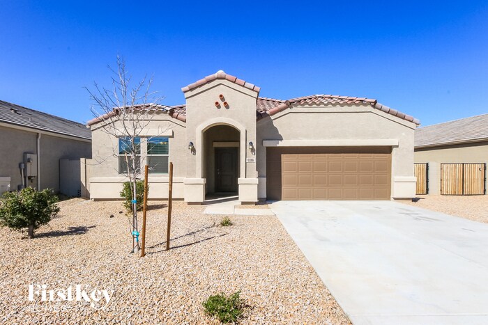 10386 E Marigold Ln in Florence, AZ - Building Photo