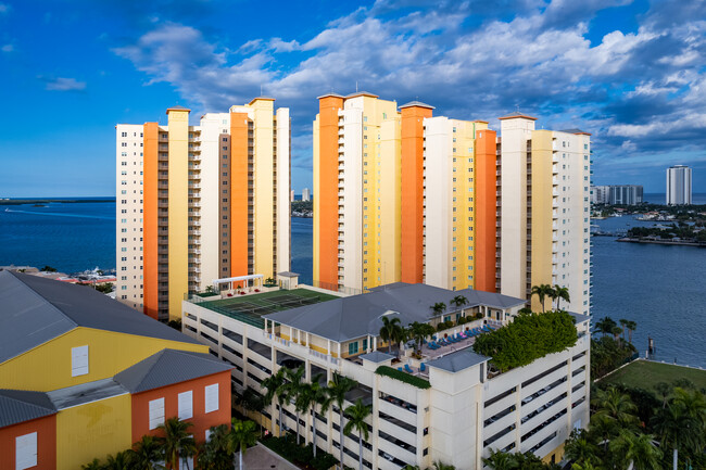 Marina Grande in Riviera Beach, FL - Foto de edificio - Building Photo