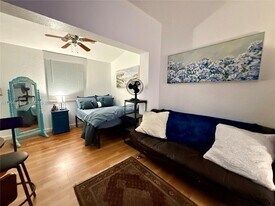 17840 NE 6th Ct in Miami, FL - Building Photo