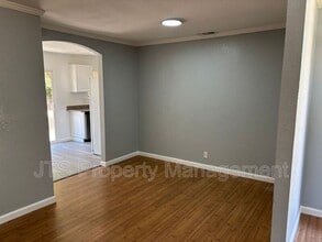 5429 Greenbrier Way in Fair Oaks, CA - Building Photo - Building Photo