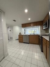 1005 Palm Beach Trace Dr in Royal Palm Beach, FL - Building Photo - Building Photo