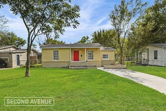 property at 501 18th Ave N