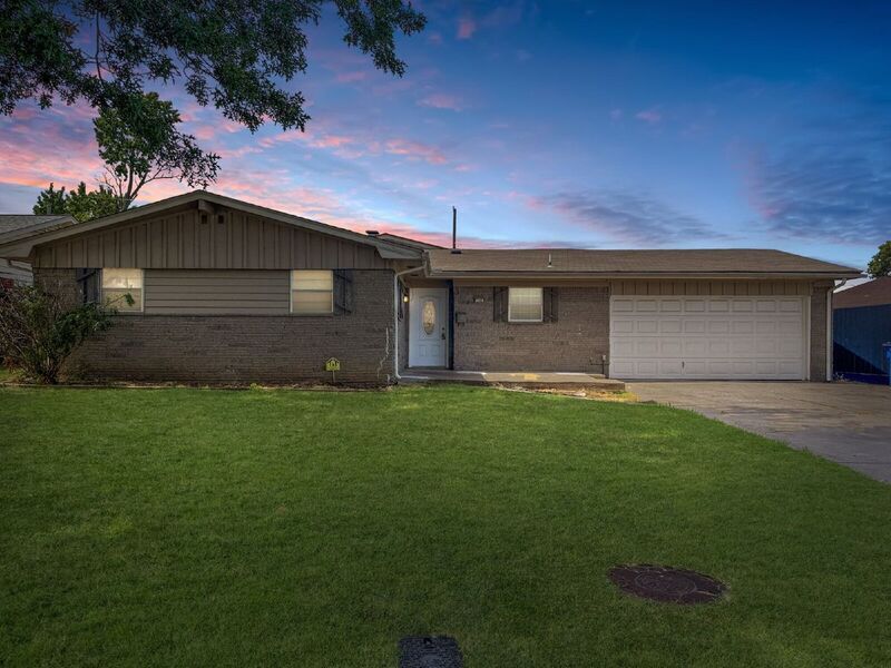 240 S 120th E Ave in Tulsa, OK - Building Photo