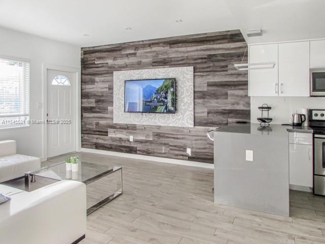 9220 Biscayne Blvd in Miami Shores, FL - Building Photo