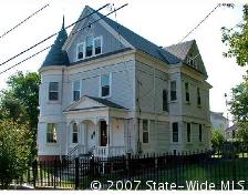 54 Beaufort St in Providence, RI - Foto de edificio