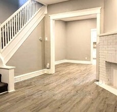 6228 N 18th St in Philadelphia, PA - Foto de edificio - Building Photo