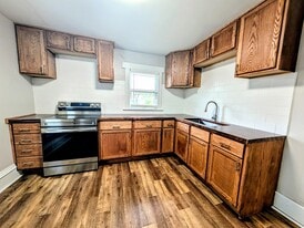 1012 Bethel St in University Park, IA - Building Photo