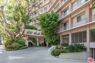 100 S Doheny Dr in Los Angeles, CA - Building Photo