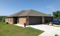 Building Photo - 427 Crestview Dr Apartments in Van Buren, Arkansas