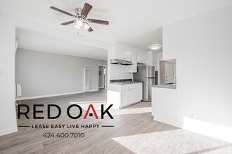 12737 Moorpark St in Los Angeles, CA - Building Photo - Building Photo