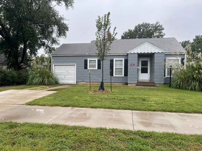 property at 425 N Meridian Ave