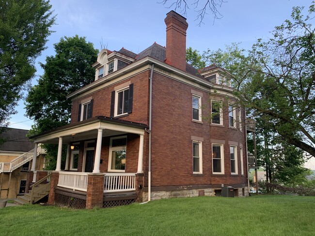 221 S Home Ave in Pittsburgh, PA - Building Photo - Building Photo