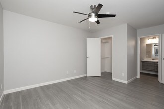 Trails at Grand Terrace in Colton, CA - Foto de edificio - Interior Photo