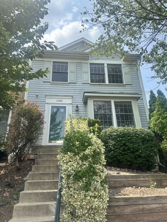 property at 6388 New Haven Ct