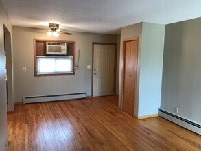 7700 Bloomington Ave South in Richfield, MN - Foto de edificio - Interior Photo