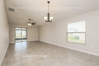 5144 White Chicory Dr in Ruskin, FL - Building Photo - Building Photo
