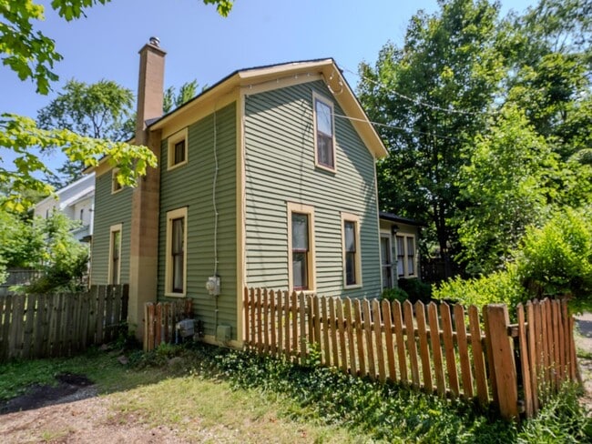property at 824 Lucas Ct