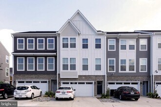 3912 Applegate Ct in Fredericksburg, VA - Building Photo - Building Photo