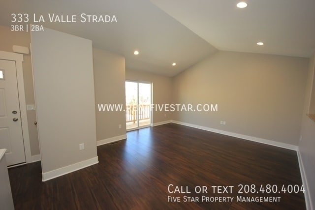 333 La Valle Strada Ln in Pocatello, ID - Building Photo - Building Photo