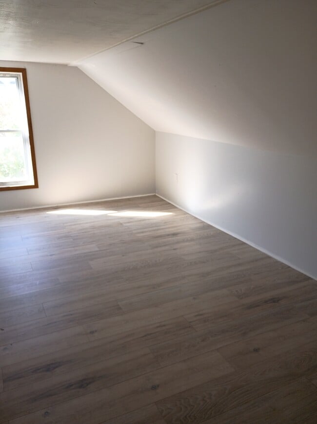 433 Ferndale Ave in Johnstown, PA - Foto de edificio - Building Photo