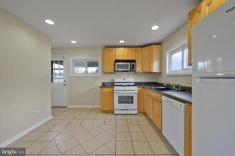 244 Pomona Ave in Glassboro, NJ - Building Photo - Building Photo