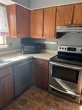 60 Old Town Rd 204, Unit c/o 217DRT LLC in Vernon, CT - Foto de edificio - Building Photo