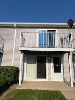 347 Meadow Green Ln in Round Lake Beach, IL - Building Photo - Building Photo