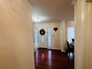 5226 Cedarhurst Dr in West Bloomfield, MI - Building Photo - Building Photo