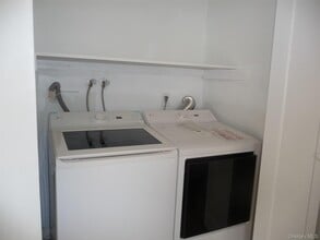 91 Sarah Ln in Middletown, NY - Foto de edificio - Building Photo