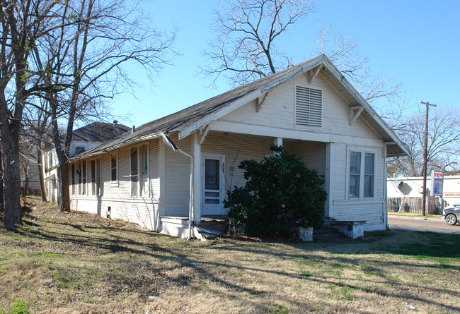 309 W Wm J Bryan Pky in Bryan, TX - Building Photo - Building Photo