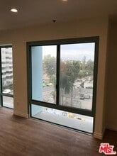 10336 Wilshire Blvd, Unit 401 in Los Angeles, CA - Building Photo - Building Photo
