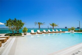 2900 NE 7th Ave, Unit 4104 in Miami, FL - Foto de edificio - Building Photo