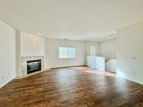 1885 Seville Dr in Napa, CA - Building Photo - Building Photo