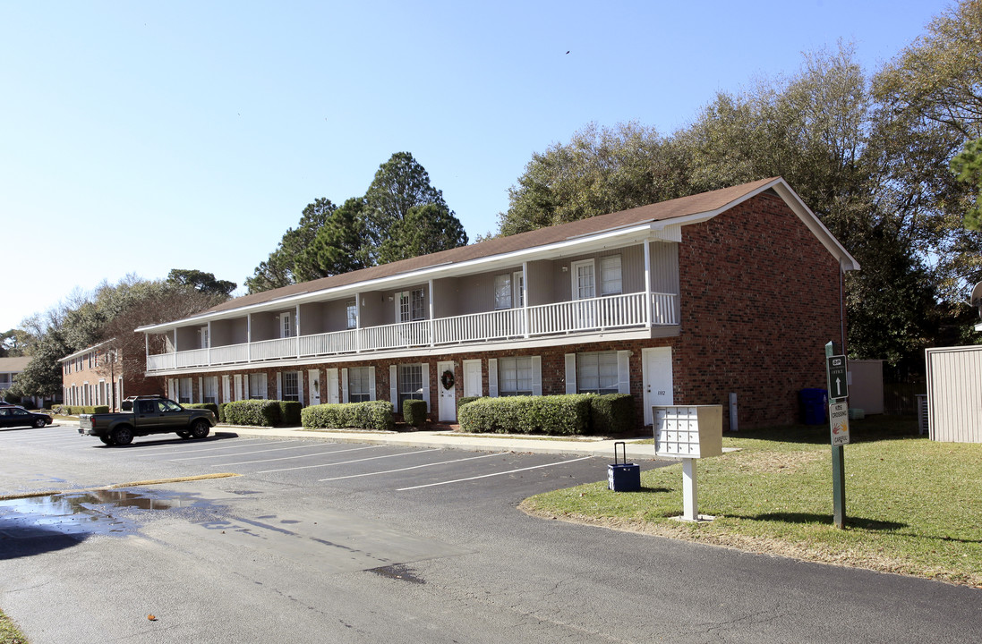 Oakleaf Townhouses in Mount Pleasant, SC - Foto de edificio