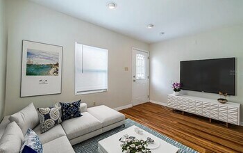 1821 E Humphrey St in Tampa, FL - Building Photo - Building Photo