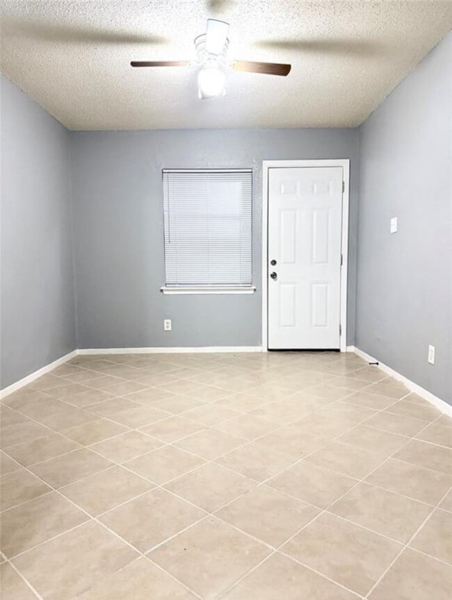 property at 4515 Oxford St