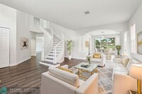 2132 Bellcrest Ct in Royal Palm Beach, FL - Foto de edificio - Building Photo